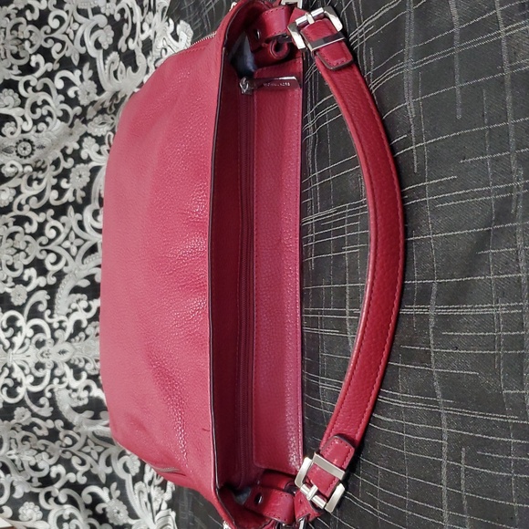 Michael Kors Red Leather Essex Hobo Shoulder Crossbody Bag - Picture 9 of 12